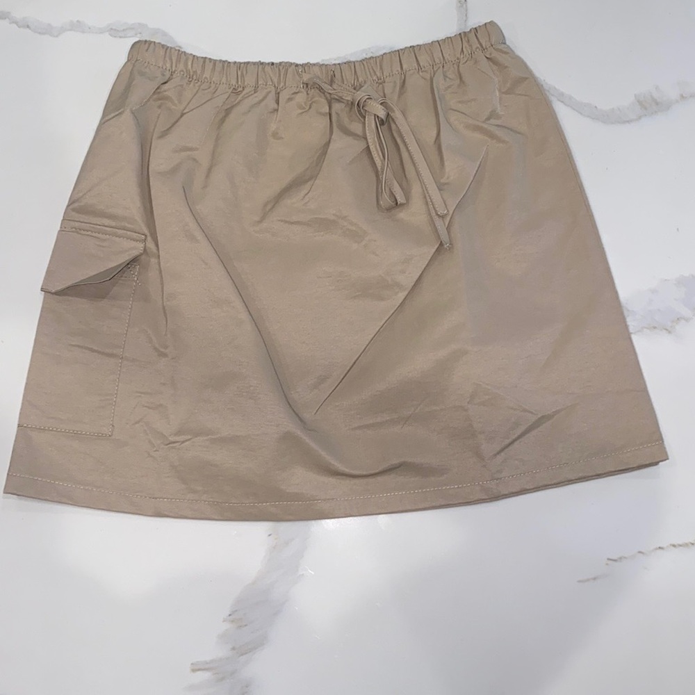 White Fox Boutique Cargo Mini Skirt NWT
